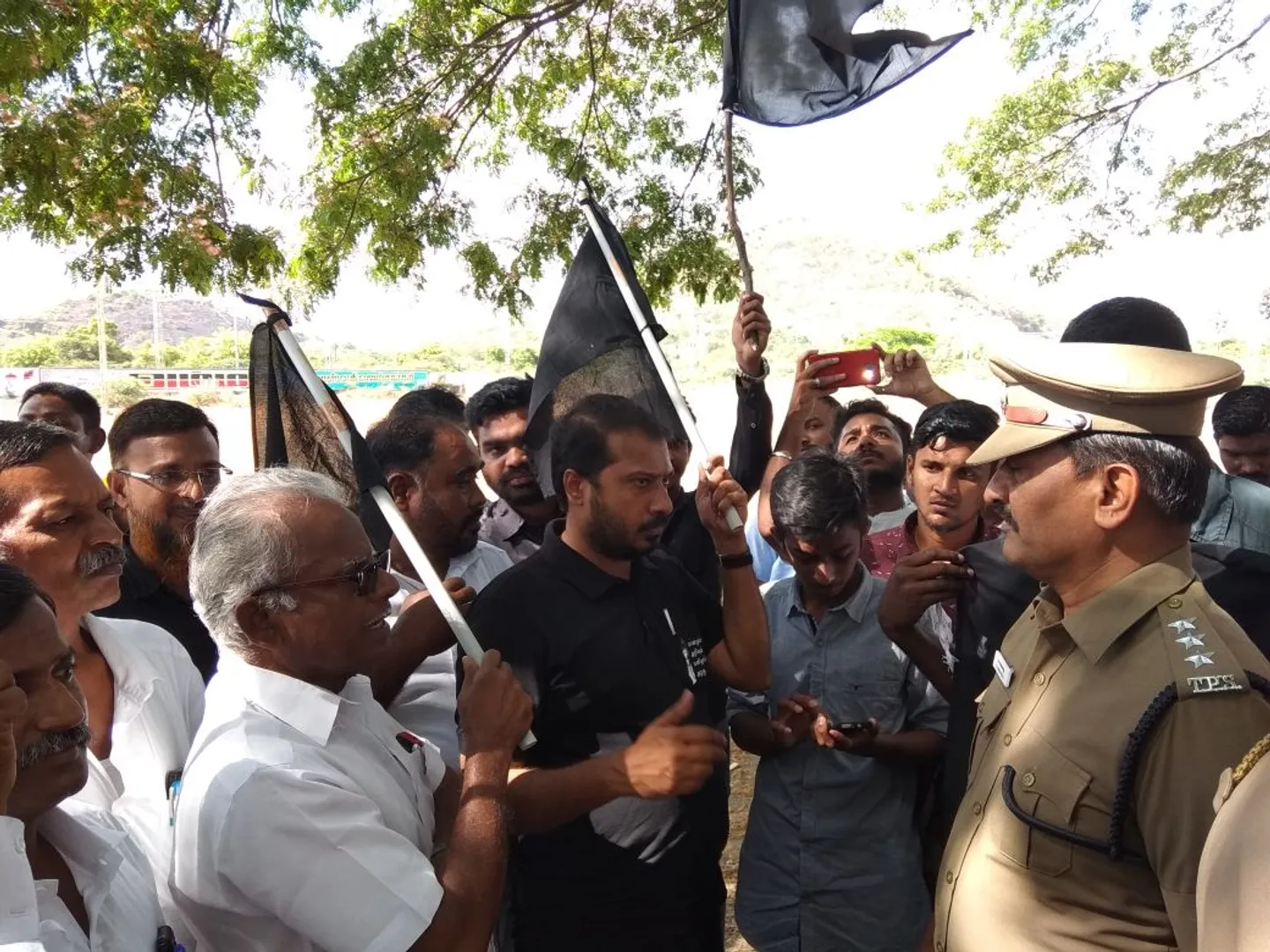 Maniyarasan, Seeman, Tamimun Ansari, Prasanthari, Bharathiraja arrested